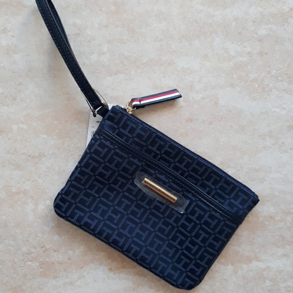5x*Host Pick*Tommy Hilfiger wristlet - Picture 5 of 8